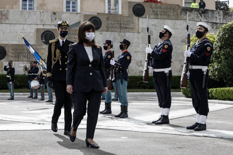 κατερίνα σακελλαροπούλου