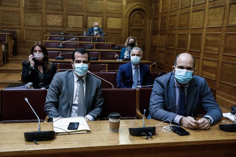 Μέλη της προανακριτικής