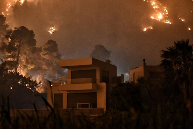 Φωτιά στον Σχίνο Κορινθίας