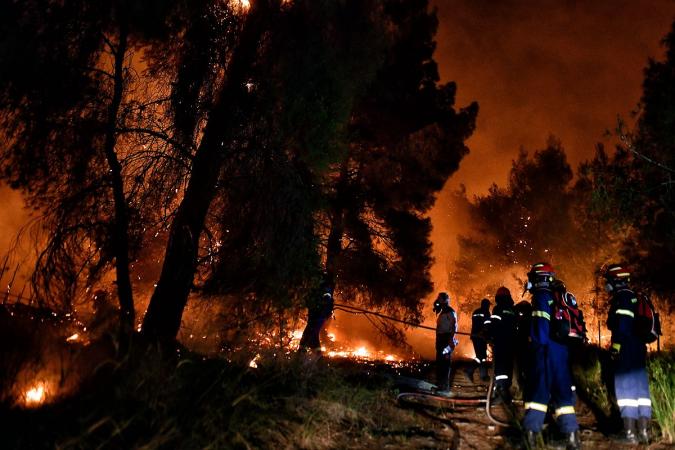 Φωτιά στον Σχίνο Κορινθίας