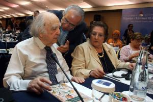 Ο Βάσος Λυσαρίδης στις εργασίες του Σοσιαλιστικού Κινήματος