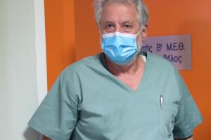 Νίκος Καπραβέλος