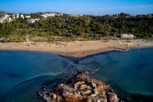 παραλία στο Καβούρι