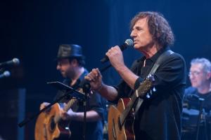 Βασίλης Παπακωνσταντίνου