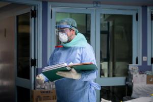 Γιατρός ΜΕΘ