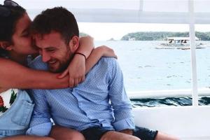 Μπάμπης - Κάρολαιν