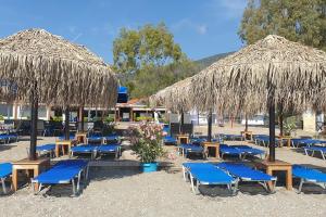 παραλία Κυνουρία ρατσισμός 