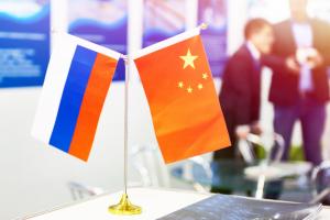 Μόσχα και Πεκίνο σημαίες 