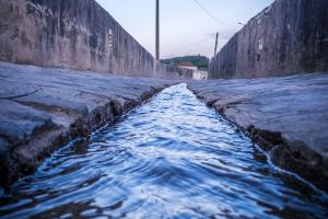μολυνση νερου