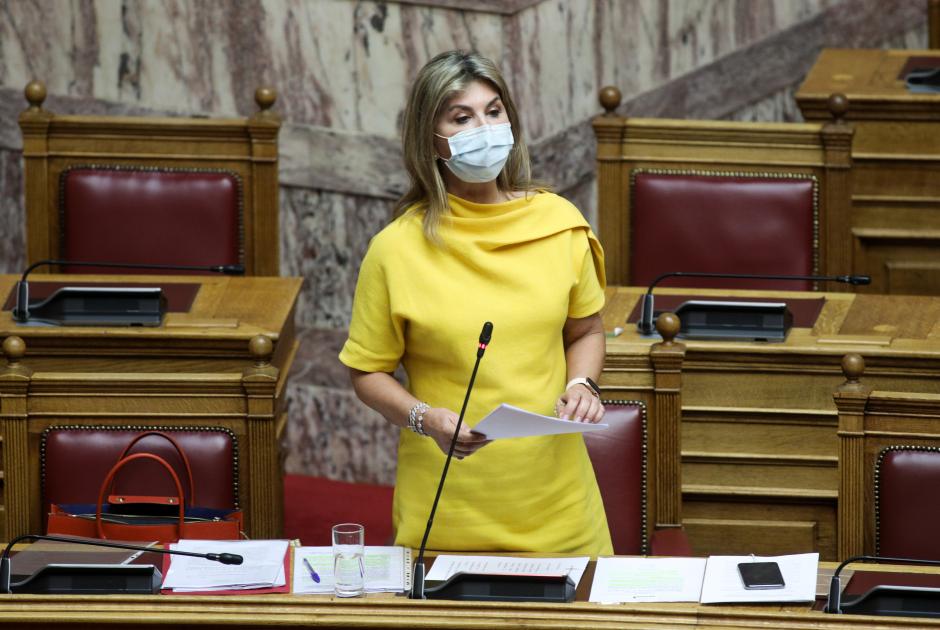 Ζέττα Μακρή