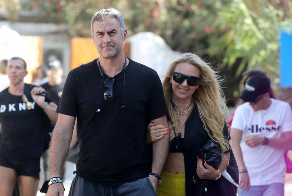 Γωγώ Μαστροκώστα – Τραϊανός Δέλλας