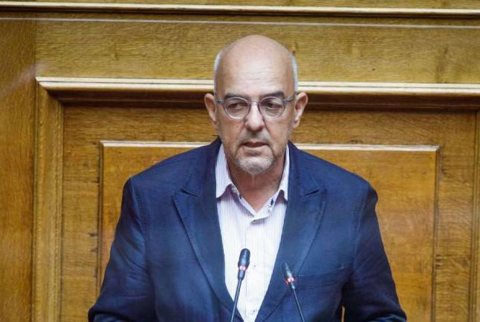 Μπάμπης Παπαδημητρίου 