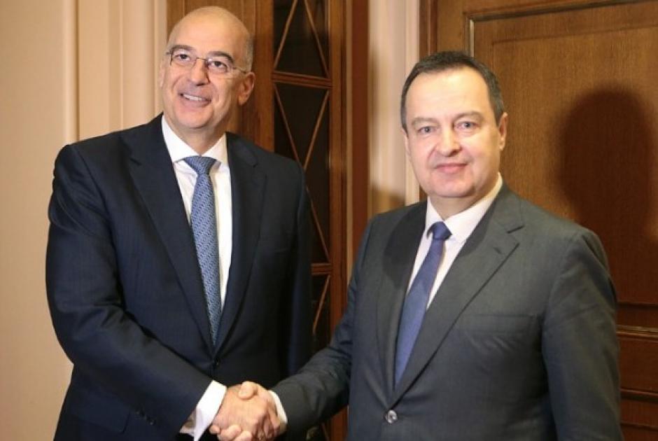 Δένδιας 