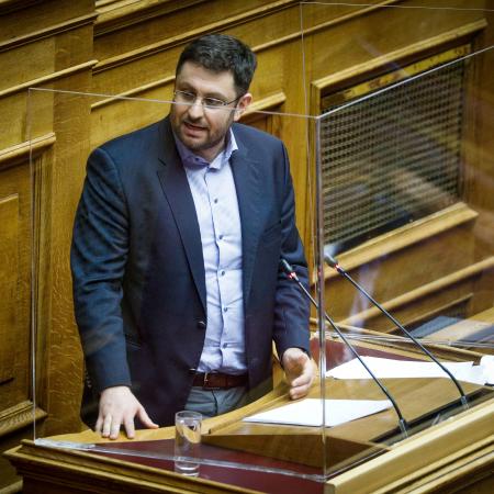 κωστας ζαχαριάδης