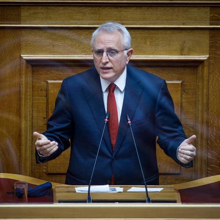 γιάννης Ραγκούσης