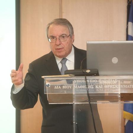 Γιώργος Μπαμπινιώτης
