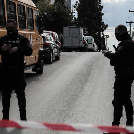 Ένστολοι στον τόπο δολοφονίας Καραϊβάζ