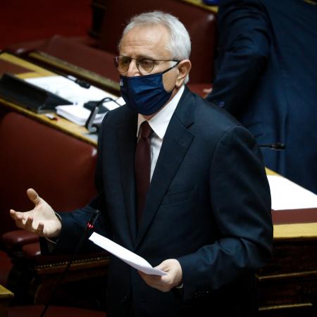 γιάννης Ραγκούσης