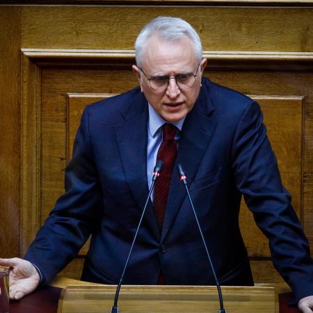 γιάννης ραγκουσης