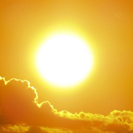 Λαμπερός ήλιος 