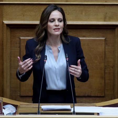 Έφη Αχτσιόγλου