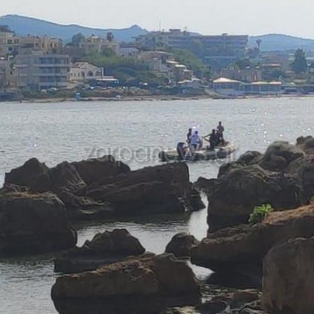 Βράχια στη θάλασσα