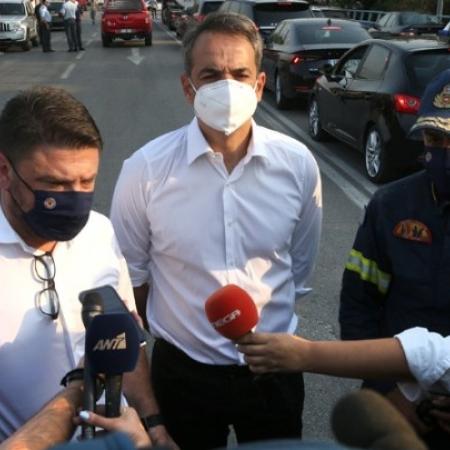 Κυριάκος Μητσοτάκης και Νίκος Χαρδαλιάς