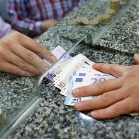 ΕΦΚΑ, τη Δημόσια Υπηρεσία Απασχόλησης (ΔΥΠΑ), τον Οργανισμό Προνοιακών Επιδομάτων και Κοινωνικής Αλληλεγγύης (ΟΠΕΚΑ)