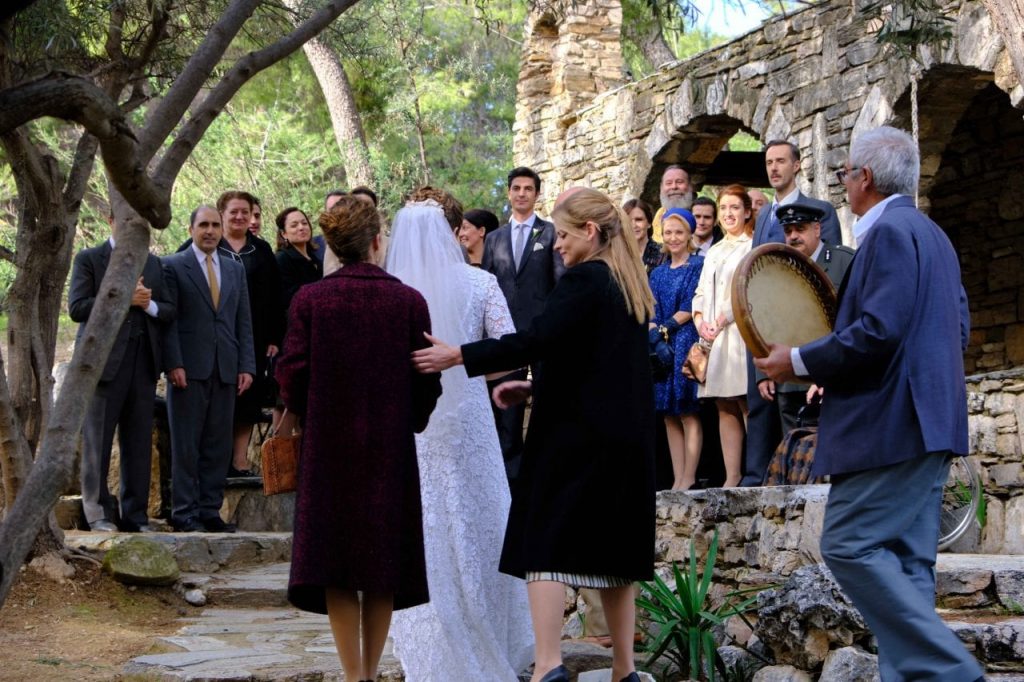 Δρόσω Ασημίνα Ελένη γάμος άγριες Μέλισσες